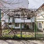 Ваканционна къща Cozy Floor From A House Near The Center By Flat Mаnager *